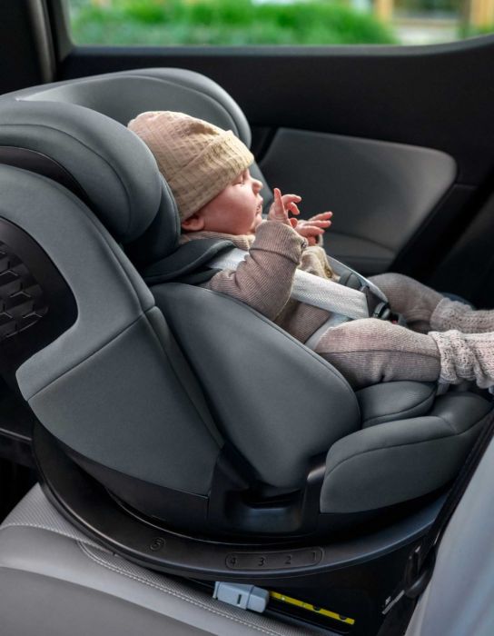 Maxi-Cosi Emerald 360 S i-Size Car Seat - Tonal Black - Image 3